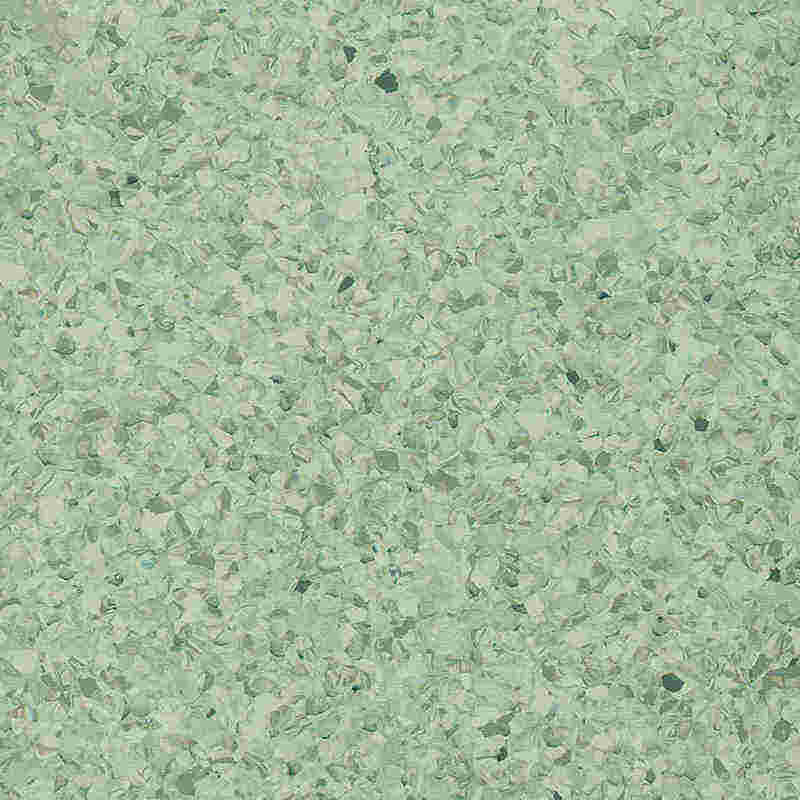 柔らかくて心地よい均質な床材