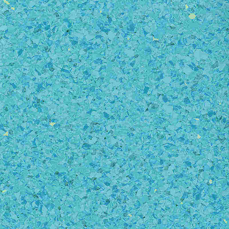 柔らかくて心地よい均質な床材