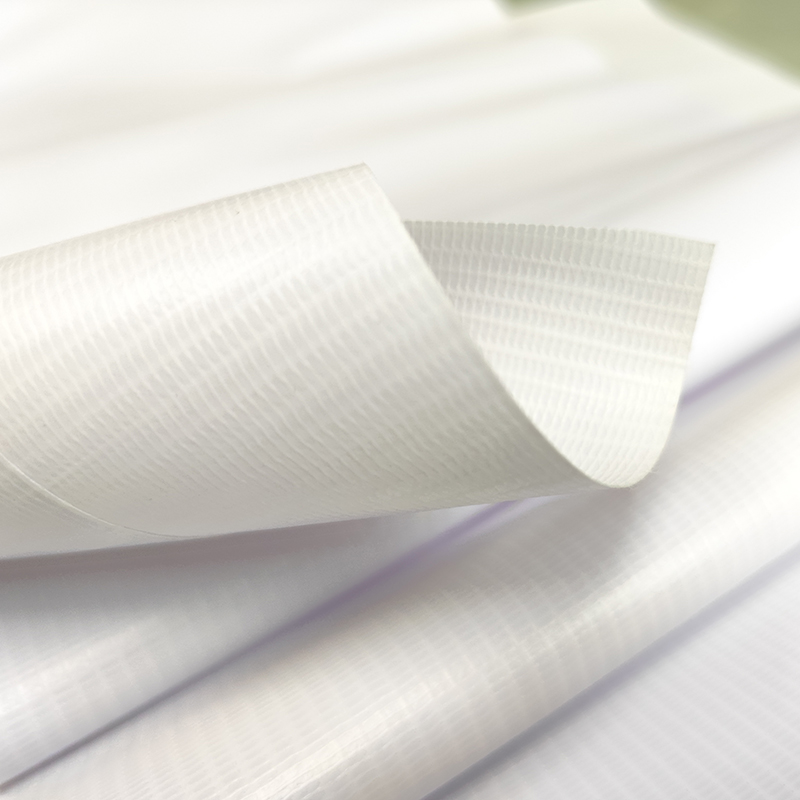 520 フロントライト付きフレックス バナー