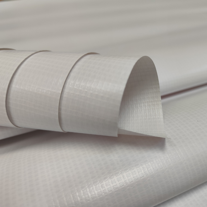 550 屋外用フロントライト付きフレックス バナー