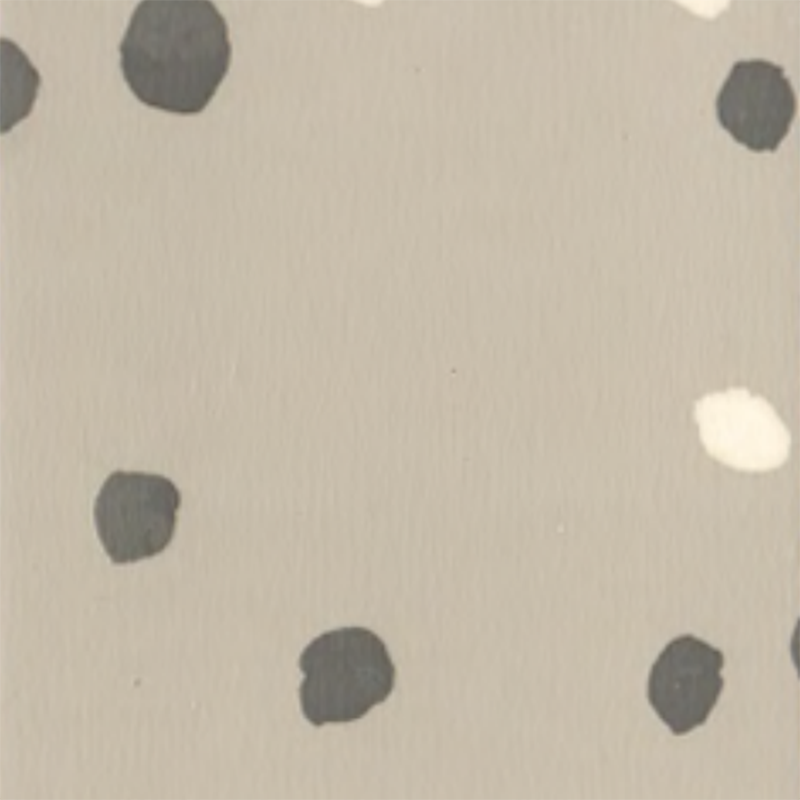 滑りにくく傷がつきにくいゴム製床材